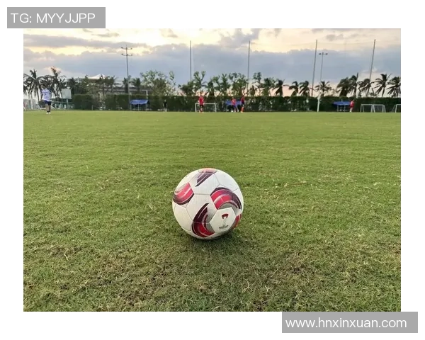 坐着也能提升足球技能的训练方法与技巧分享