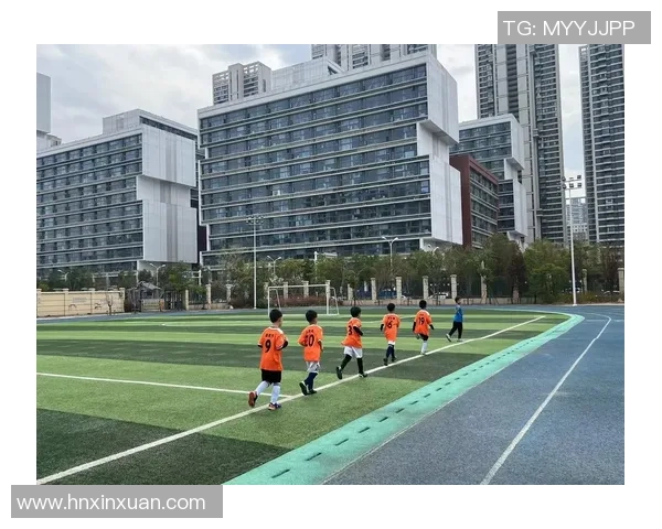 西安少儿足球培训班助力孩子成长培养运动精神与团队合作能力