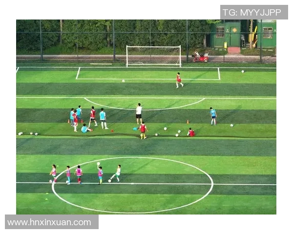 足球小骑士勇闯绿茵场携手小伙伴追逐梦想的精彩旅程 足球小骑士勇闯绿茵场携手小伙伴追逐梦想的精彩旅程